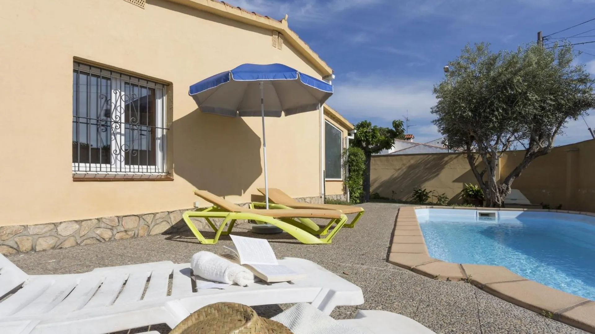 Casa En Torroella De Montgri Con Piscina Privada, Cerca De La Playa Y Centro Turistico - Es-325-17 Villa Holiday home