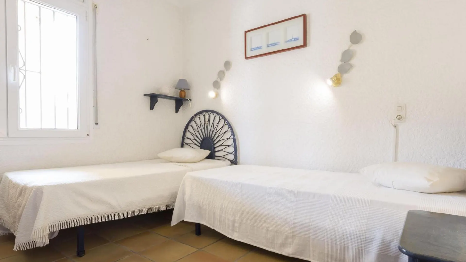 Casa En Torroella De Montgri Con Piscina Privada, Cerca De La Playa Y Centro Turistico - Es-325-17 Villa